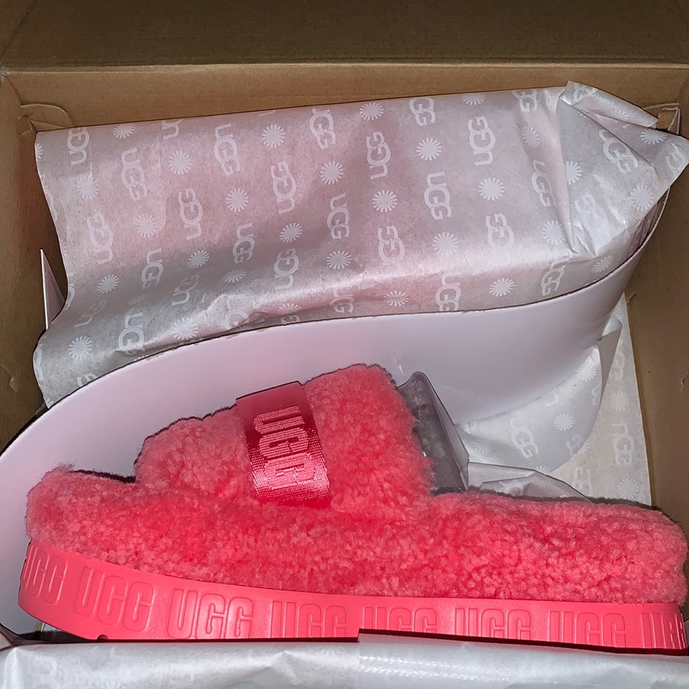 Ugh Fluffita slides